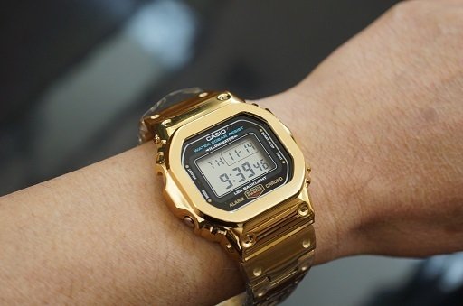 CASIO（カシオ）フルメタルカスタム G-SHOCK DW-5600UE 1万6,900