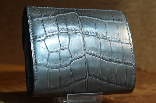 万双 「クロコダイル 被せ型財布」予約販売開始: Mのブツ欲日記 万双 「クロコダイル 被せ型財布」予約販売開始: Mのブツ欲日記